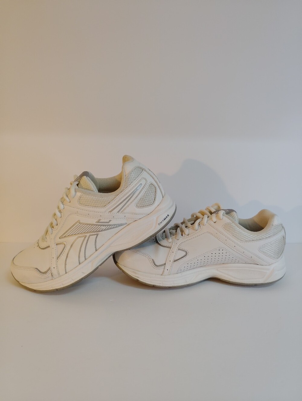Reebok White Women's Sneakers - Picture 4 of 8